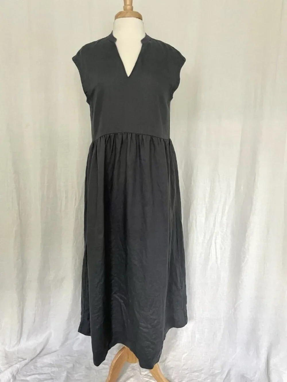 The White Company White Label 100% Linen Split-Neck Maxi Dress Dusty Blue size 8